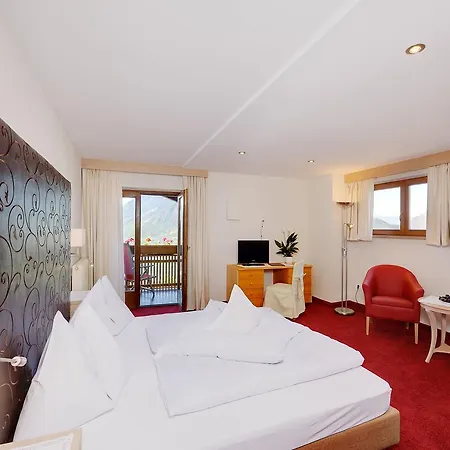Hotel Tirol-3